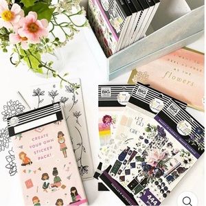 The happy Planner
Exclusive be happy box- pressed florals